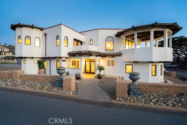 Detail Gallery Image 2 of 59 For 2090 Sherwood, Cambria,  CA 93428 - 4 Beds | 4/1 Baths