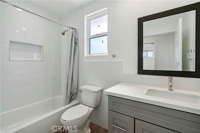13536 Remington Street, Pacoima CA: https://media.crmls.org/medias/b748cba3-6853-4b7d-bbdd-5a654d0e2c36.jpg