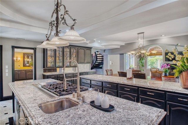 948 Peninsula Avenue, Claremont CA: https://media.crmls.org/medias/b7493260-befe-4953-834b-1076166ced80.jpg