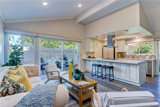 Detail Gallery Image 3 of 58 For 3008 via Buena a,  Laguna Woods,  CA 92637 - 2 Beds | 2 Baths