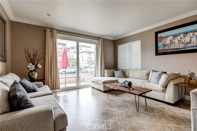 213 Baltimore Avenue, Huntington Beach CA: https://media.crmls.org/medias/b7498eac-fbcb-4379-8ff8-499f1b2905c2.jpg