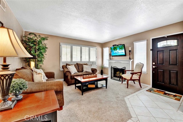 Detail Gallery Image 9 of 34 For 5362 Redwood St, Yorba Linda,  CA 92886 - 3 Beds | 2 Baths