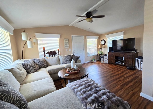 408 Tanglewood, Oroville CA: https://media.crmls.org/medias/b74a783a-852a-4ef5-bd99-fe818018ad8f.jpg