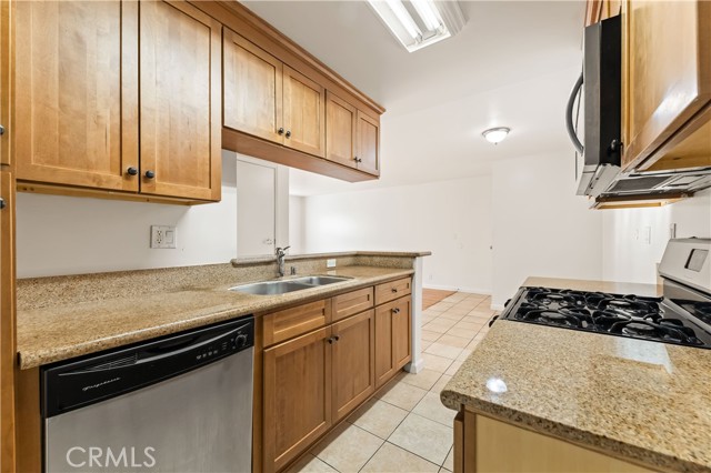 20327 Saticoy Street, Winnetka CA: https://media.crmls.org/medias/b74b1b3b-e66a-44fc-9aef-f1b5781324e3.jpg