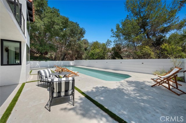 Drew Fenton | 17433 Camino De Yatasto Pacific Palisades CA | MLS: 7355290