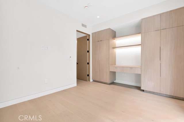 Detail Gallery Image 20 of 32 For 12131 Palms Bld, Los Angeles,  CA 90066 - 4 Beds | 3 Baths