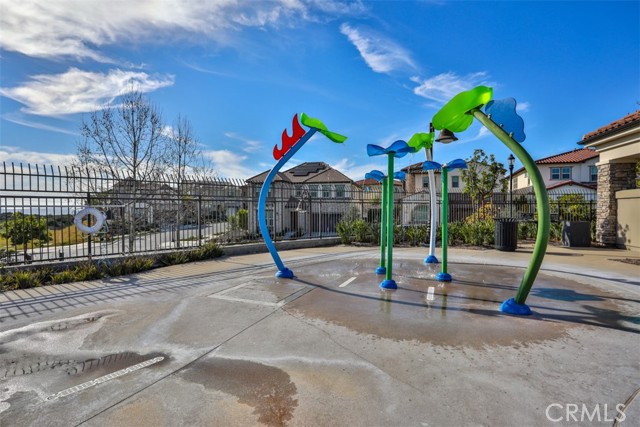 Detail Gallery Image 38 of 54 For 608 White Oaks, Lake Forest,  CA 92610 - 2 Beds | 2/1 Baths