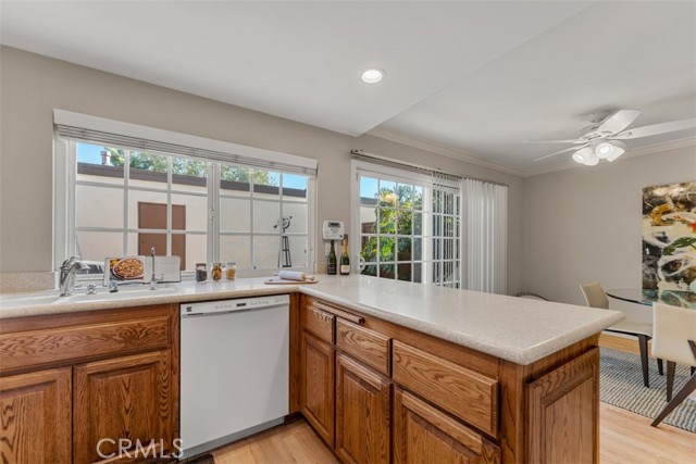 Detail Gallery Image 14 of 39 For 1404 Stonewood Ct, San Pedro,  CA 90732 - 2 Beds | 2/1 Baths