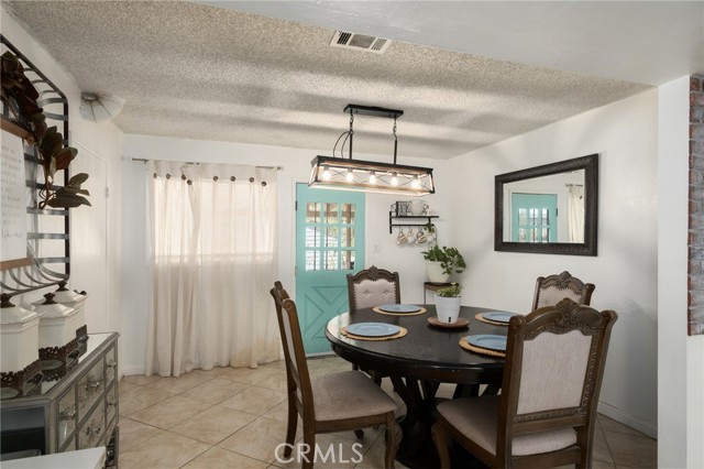 Detail Gallery Image 10 of 25 For 40283 40283 Road 40, Dinuba,  CA 93618 - 3 Beds | 1 Baths