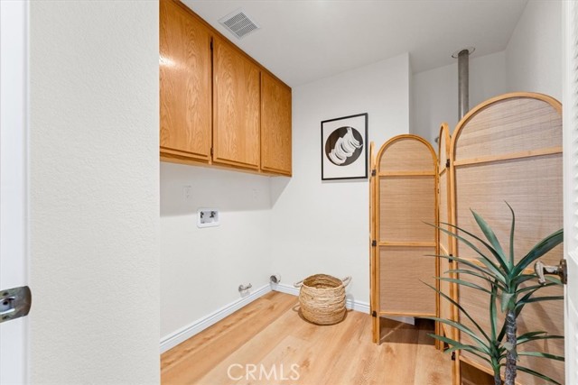 Great size laundry room
Upstairs