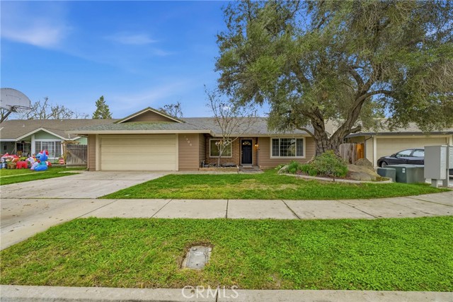 Detail Gallery Image 4 of 47 For 3308 Shamrock, Merced,  CA 95340 - 4 Beds | 2 Baths