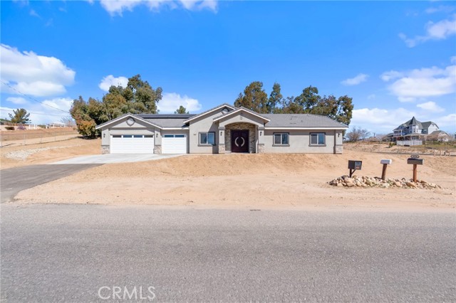 Detail Gallery Image 2 of 50 For 18756 Centennial St, Hesperia,  CA 92345 - 4 Beds | 3 Baths