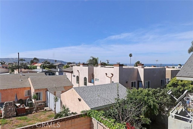 Detail Gallery Image 6 of 20 For 1208 10th St, Hermosa Beach,  CA 90254 - 4 Beds | 2 Baths