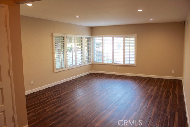 Detail Gallery Image 12 of 33 For 1556 23rd St, Manhattan Beach,  CA 90266 - 3 Beds | 2 Baths