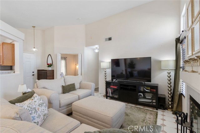 Detail Gallery Image 6 of 19 For 2416 Oakgrove St, Rosamond,  CA 93560 - 3 Beds | 2 Baths