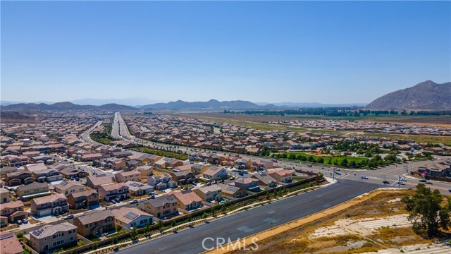 Detail Gallery Image 42 of 45 For 29526 Woodcreek Trl, Winchester,  CA 92596 - 5 Beds | 4 Baths