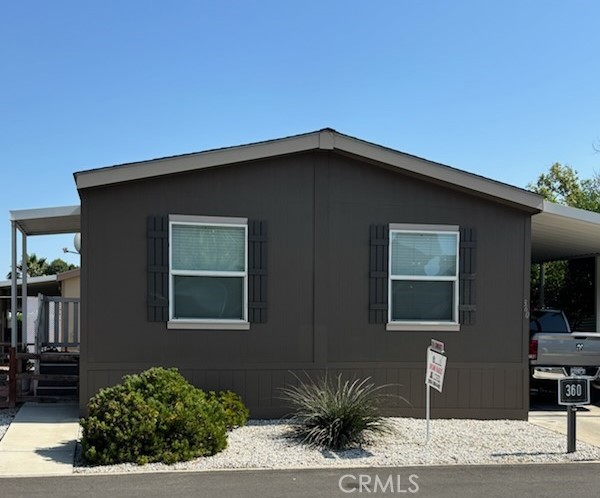 21100 State Street, San Jacinto CA: https://media.crmls.org/medias/b7523b37-c648-4ad5-b9e9-d6c15f30e6b7.jpg