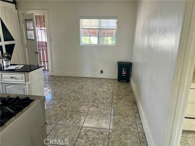 Detail Gallery Image 7 of 16 For 6808 Benson, Huntington Park,  CA 90255 - 2 Beds | 1 Baths