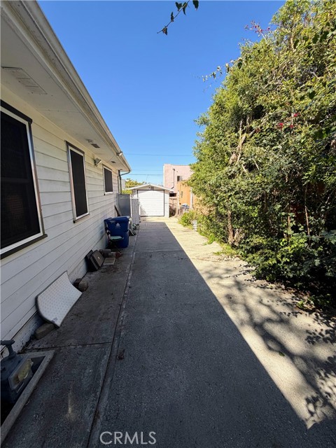 Detail Gallery Image 14 of 28 For 1042 W 15th, San Pedro,  CA 90731 - 2 Beds | 1 Baths