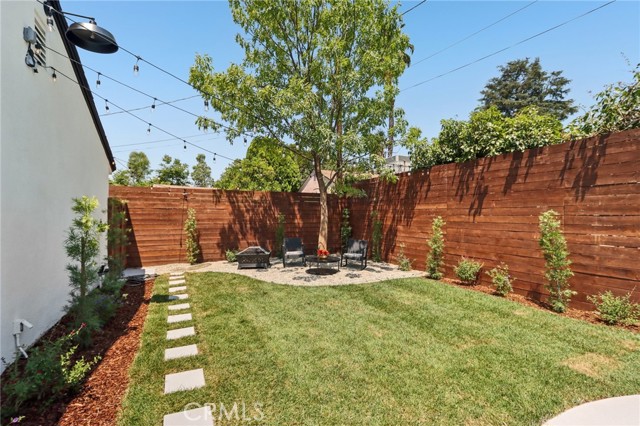 18257 Palora Street, Tarzana CA: https://media.crmls.org/medias/b7547158-8c65-403d-8517-4d262e7a5248.jpg