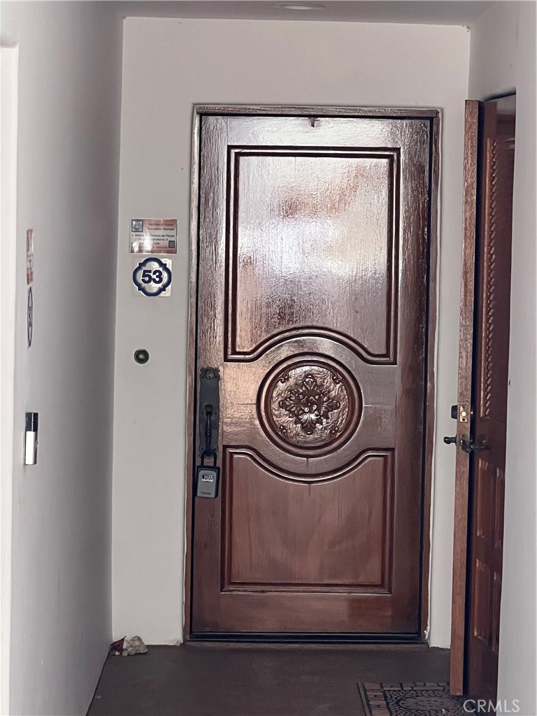 https://media.crmls.org/medias/b754f16a-c726-4d55-8695-ab0aa75cc1ba.jpg?preset=X-Large