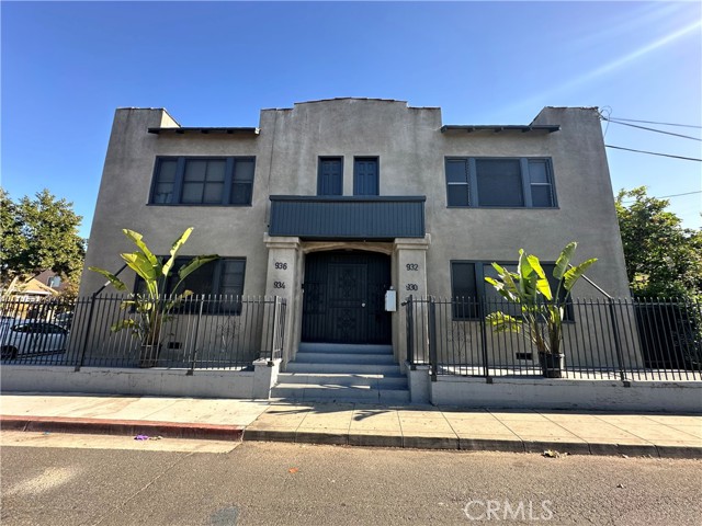 930 E 11Th St, Long Beach, CA 90813