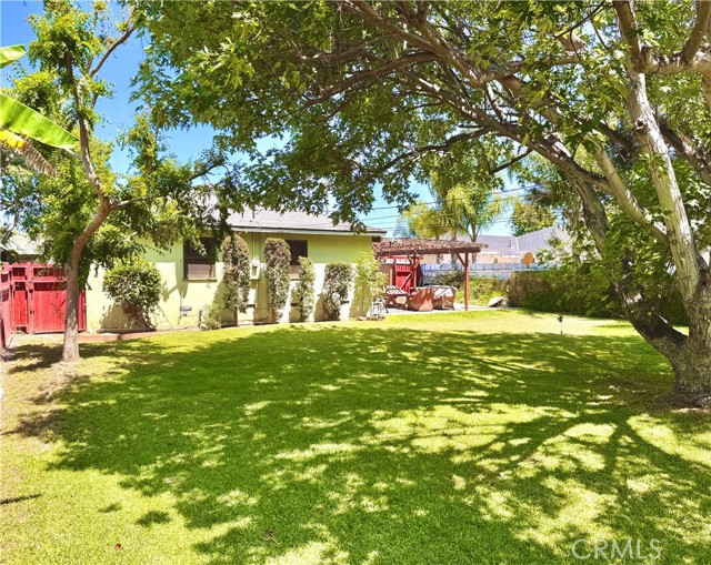 20282 Bayview Avenue, Newport Beach CA: https://media.crmls.org/medias/b755fbeb-bd11-43fa-8662-a00564808f2b.jpg