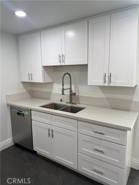 Detail Gallery Image 5 of 17 For 11499 Benton St, Loma Linda,  CA 92354 - 4 Beds | 2 Baths