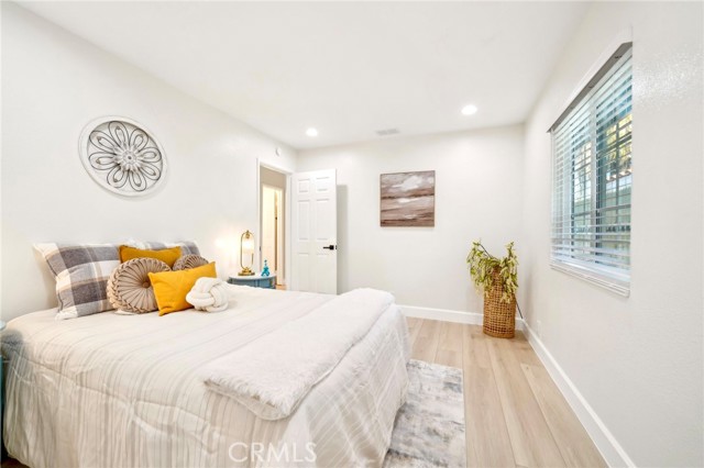 20163 Corona Street, Corona CA: https://media.crmls.org/medias/b7560031-d7c5-4eba-b319-6ae012deb92d.jpg