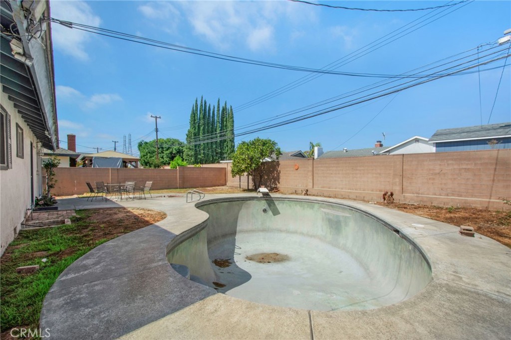 MLS #OC25221400 image #21