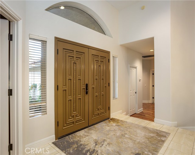 Detail Gallery Image 3 of 26 For 1509 Calle Castana, Bakersfield,  CA 93309 - 4 Beds | 2/1 Baths