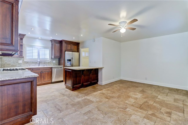 Detail Gallery Image 11 of 40 For 2521 S Poplar St, Santa Ana,  CA 92704 - 3 Beds | 2 Baths