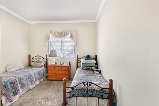 1050 Fuller Drive, Claremont CA: https://media.crmls.org/medias/b756f8f6-1fed-4965-a6e4-0615233933cb.jpg