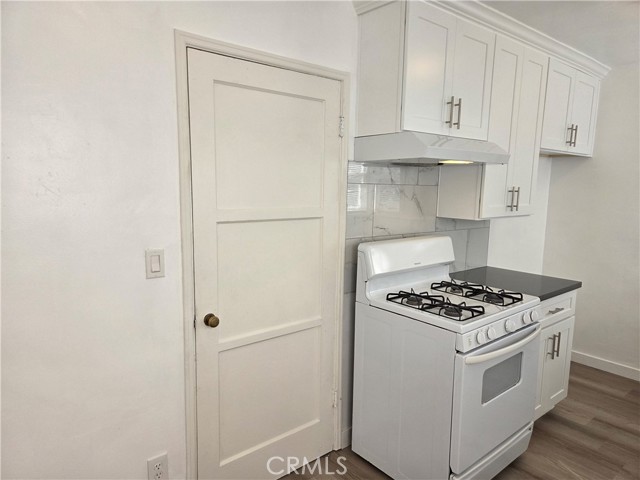 Detail Gallery Image 3 of 32 For 364 S Sierra Madre #370 1/2,  Pasadena,  CA 91107 - 1 Beds | 1 Baths