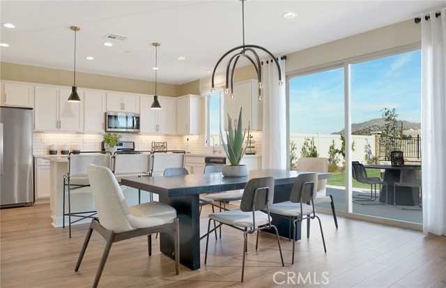 29754 Laurel Court, Menifee CA: https://media.crmls.org/medias/b75822b6-01b5-434c-8852-8bde74a4a2ed.jpg
