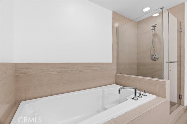 Detail Gallery Image 19 of 49 For 3119 via Dolce #107,  Marina Del Rey,  CA 90292 - 3 Beds | 2 Baths