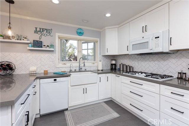 Detail Gallery Image 7 of 39 For 2952 Pemba Dr, Costa Mesa,  CA 92626 - 3 Beds | 2 Baths