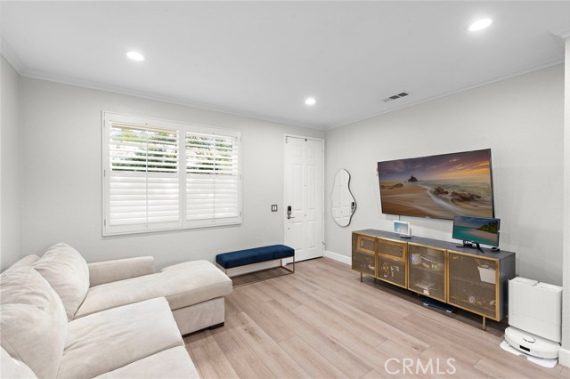 165 Church Place, Irvine CA: https://media.crmls.org/medias/b759ee7f-ae14-4d4e-96e9-9c46535bdccd.jpg