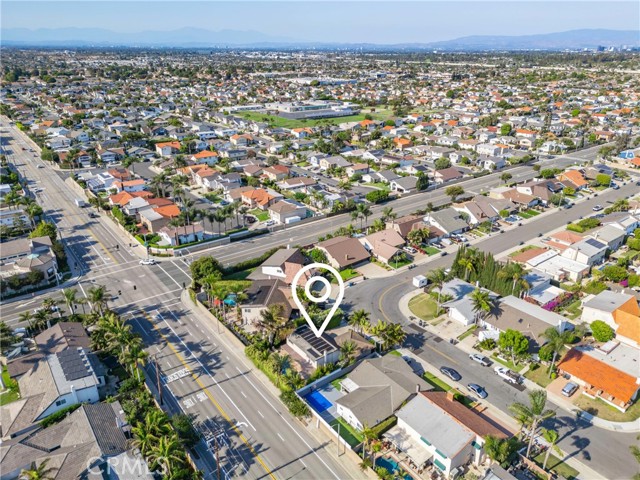 Detail Gallery Image 38 of 42 For 20531 Paisley Ln, Huntington Beach,  CA 92646 - 4 Beds | 3 Baths