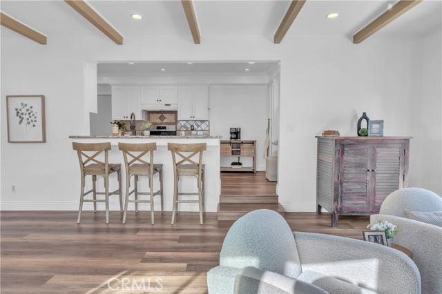 Detail Gallery Image 5 of 23 For 3220 Ostrom, Long Beach,  CA 90808 - 3 Beds | 2 Baths