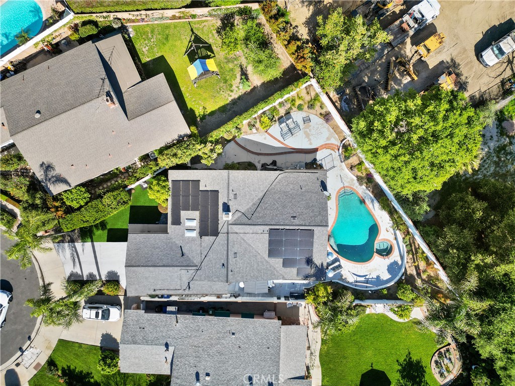 https://media.crmls.org/medias/b75bb311-339c-4c3e-abd9-b7bc77984968.jpg?preset=X-Large