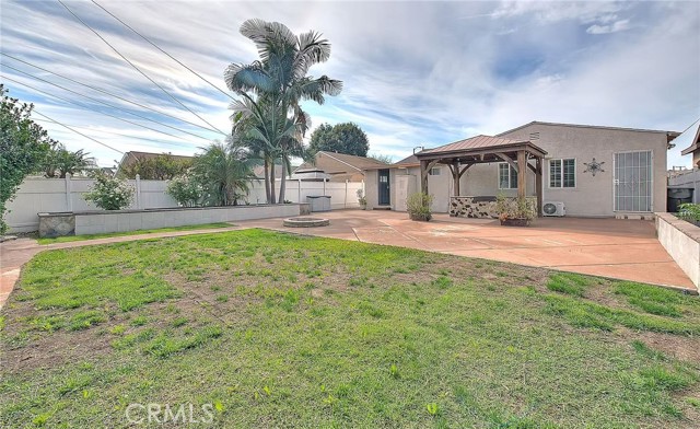6442 Raymond Avenue, Long Beach CA: https://media.crmls.org/medias/b75bbd22-ec6a-4933-842e-29078f0f7117.jpg