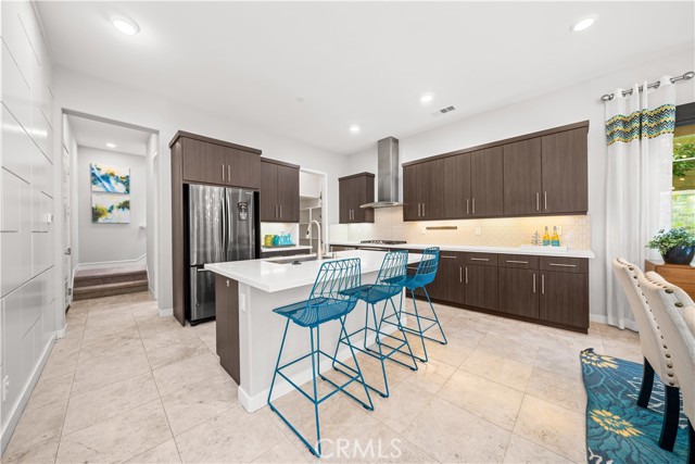 Detail Gallery Image 10 of 67 For 814 Beacon, Irvine,  CA 92618 - 3 Beds | 2/1 Baths