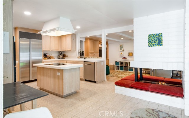 4031 Rousseau Lane, Palos Verdes Peninsula, California 90274, 3 Bedrooms Bedrooms, ,2 BathroomsBathrooms,Residential,Sold,Rousseau,PV22183505