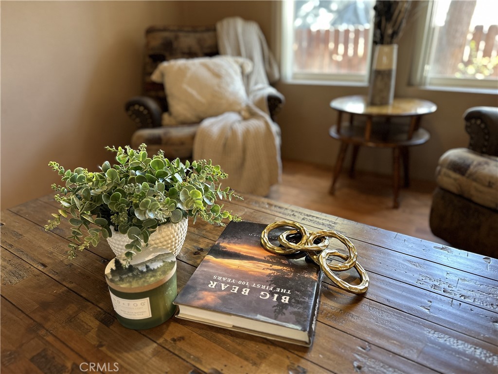 https://media.crmls.org/medias/b75cb807-55d1-47e1-b960-efe432ae2342.jpg?preset=X-Large