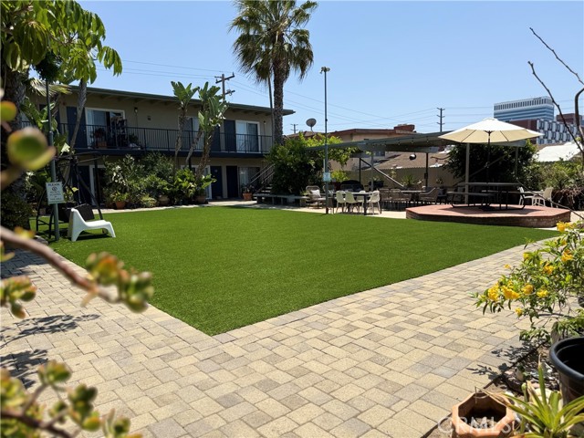 620 Illinois Court, El Segundo CA: https://media.crmls.org/medias/b75ceb63-cdeb-4069-9628-32a24d13faf2.jpg