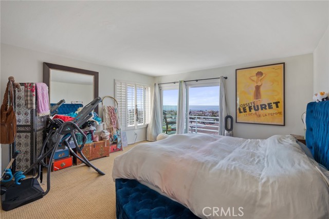 Detail Gallery Image 12 of 27 For 867 Aubrey Ct #3,  Hermosa Beach,  CA 90254 - 3 Beds | 4 Baths