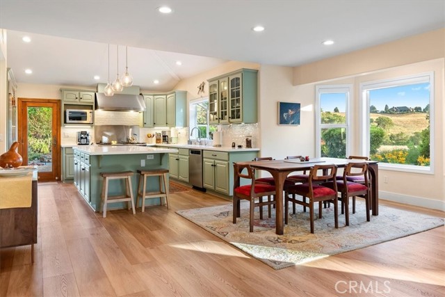 2035 Calle Pattito, Templeton CA: https://media.crmls.org/medias/b75e5753-1603-40b6-9fd1-80a5e1cedecc.jpg