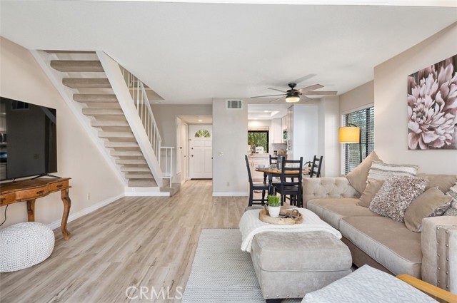 Detail Gallery Image 2 of 17 For 5704 Skyview Way a,  Agoura Hills,  CA 91301 - 1 Beds | 1/1 Baths