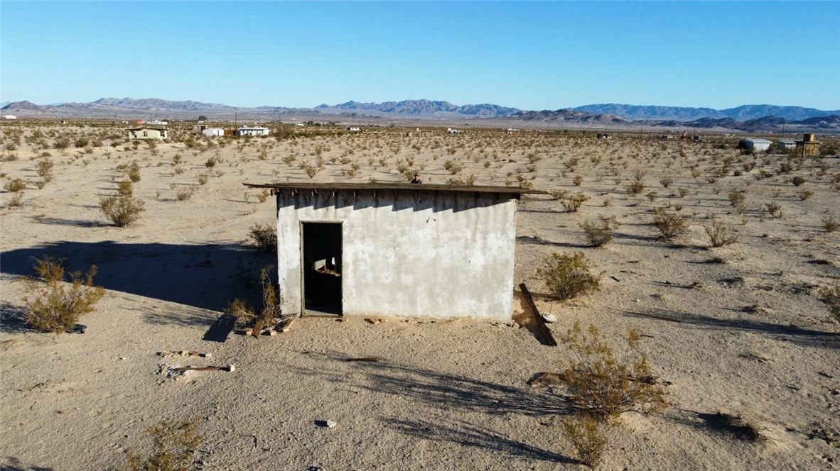 Detail Gallery Image 2 of 6 For 101 2 Mile Rd, Twentynine Palms,  CA 92277 - 0 Beds | 0 Baths